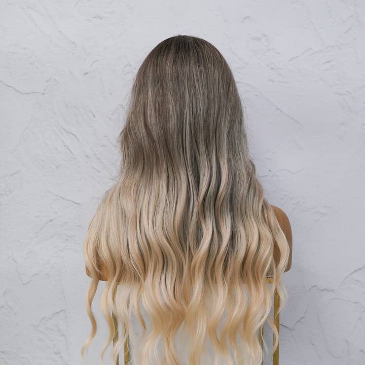 Milk & Honey – Großhandel Extensions – SHAKIRA - Ombre Braun - Perücke mit Fransen2