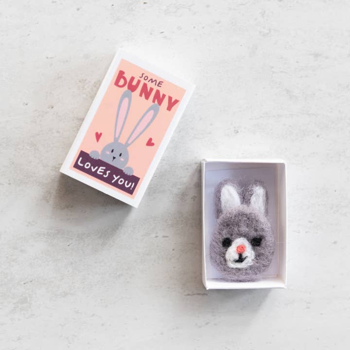 Marvling Bros Ltd – wholesale Gag gift/novelty gift – Some Bunny Loves You Wool Felt Rabbit In A Matchbox3