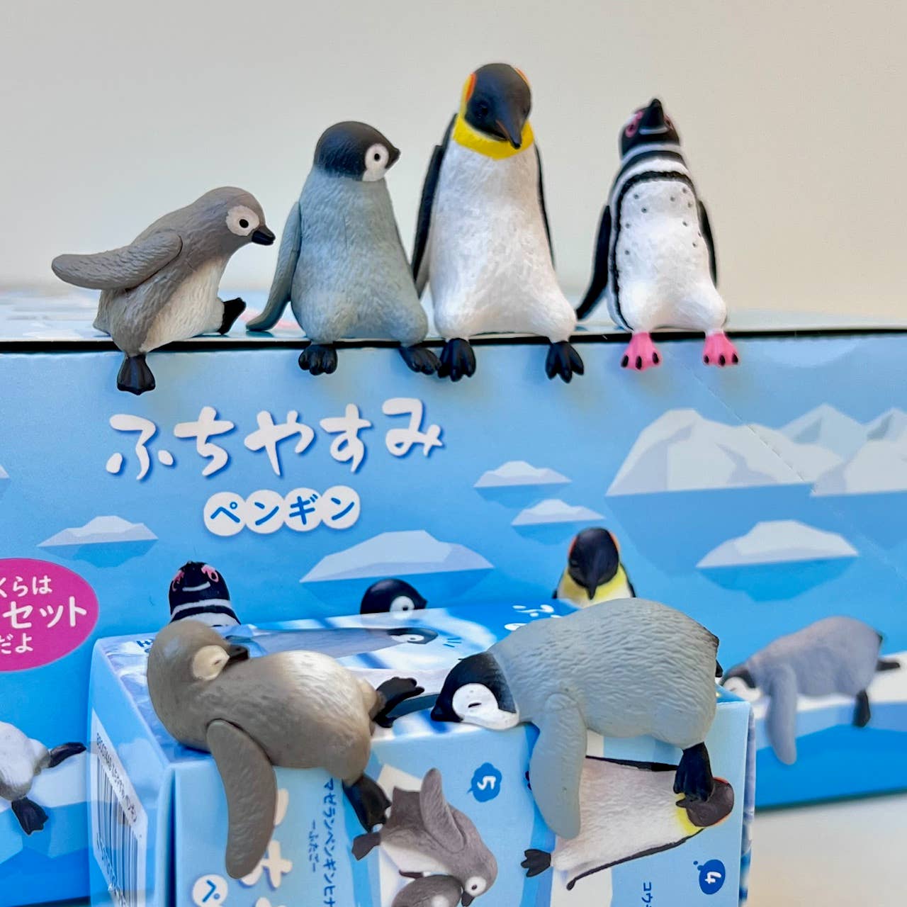 BCmini - Wholesale Decorative Figurine - 73098 Playful Hanging Penguin Blind Box-1010