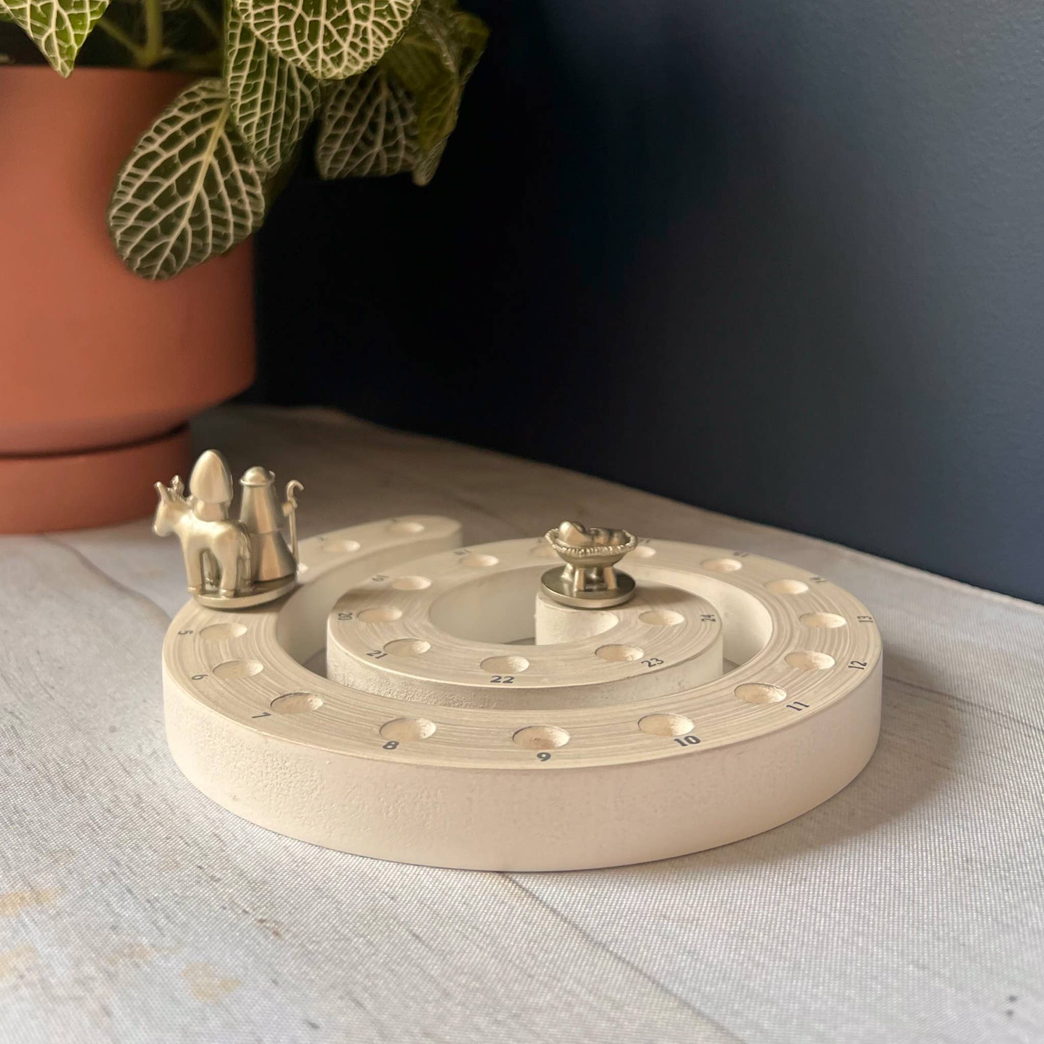 Abbey + CA Gift – wholesale Advent calendar – Spiral Christmas Countdown6