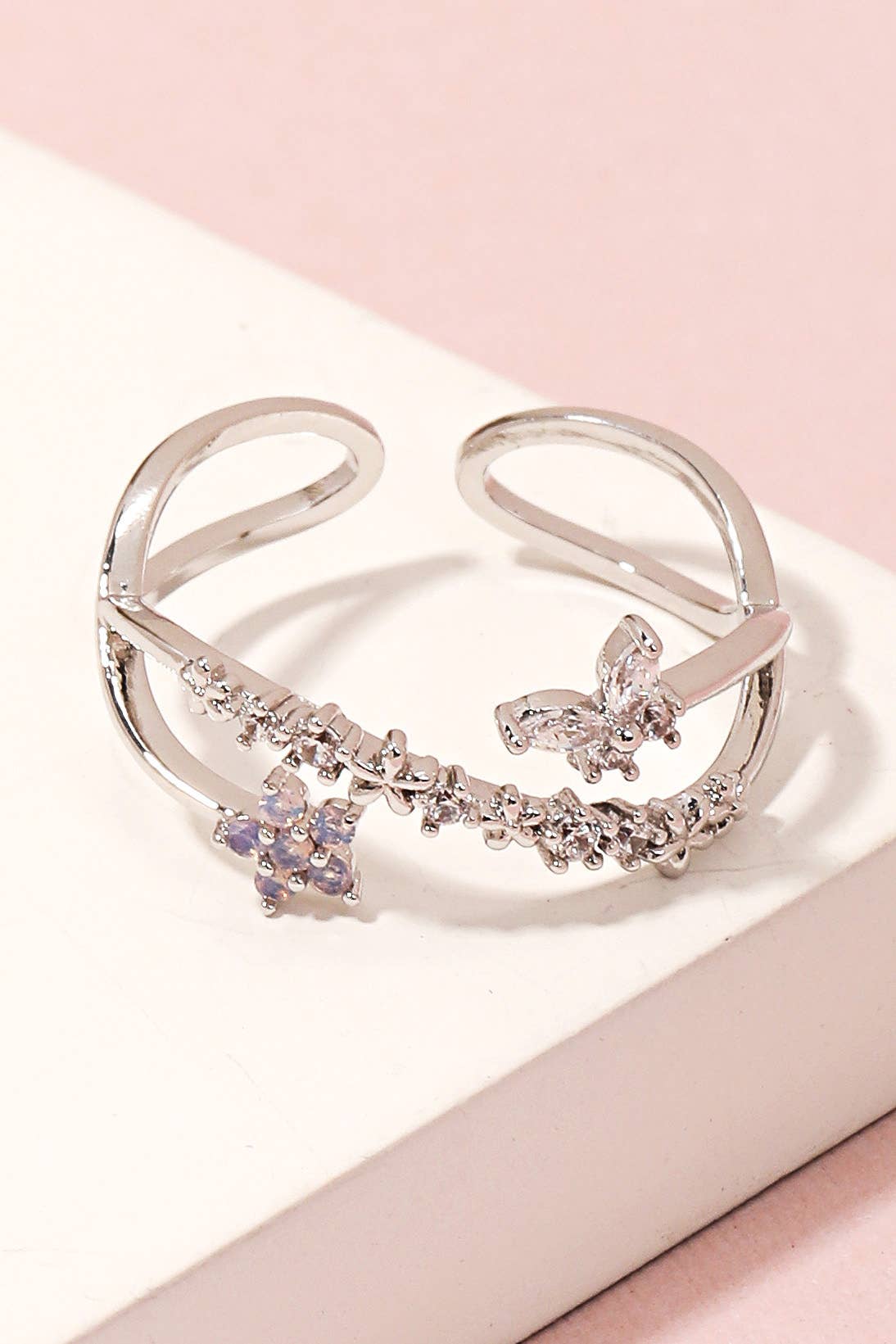 Anarchy Street - Vente Bague avec plusieurs pierres - Bague en forme de papillon à double bande torsadée2