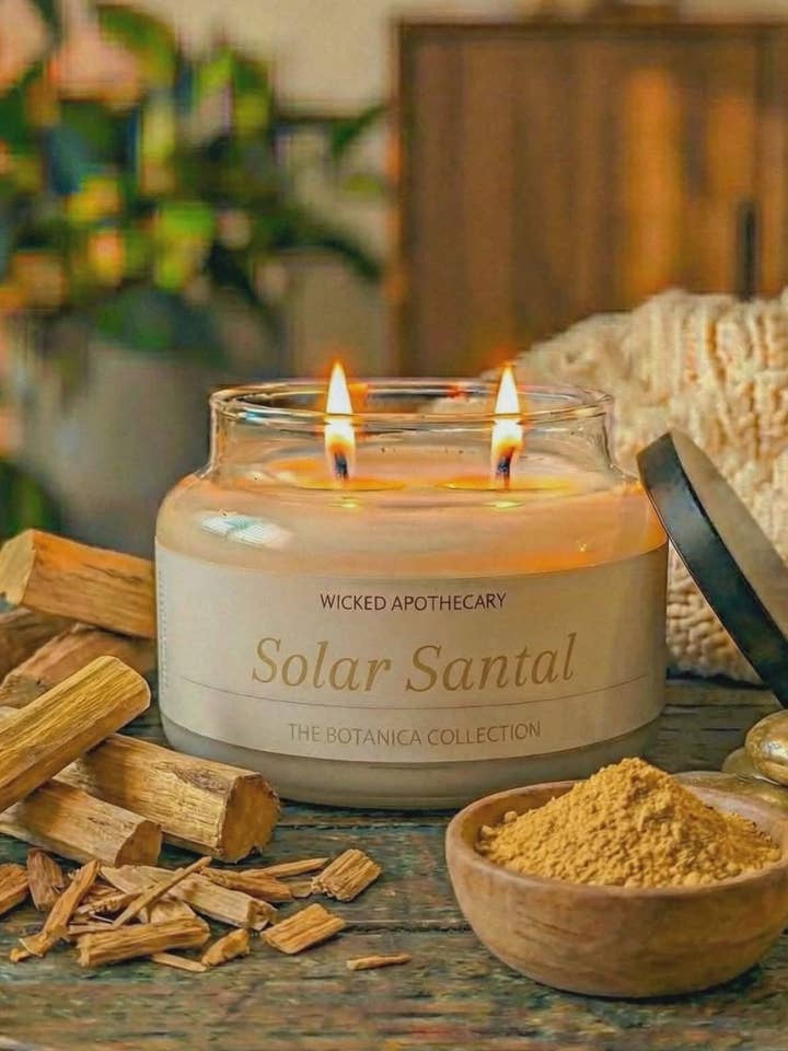 Santal Solaire pour la vente par Basically Wicked