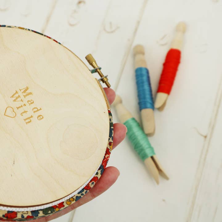 Stitchkits Crafts - Wholesale Embroidery/Cross Stitch Supplies - Floral Cross Stitch Kit Embroidery Hoop Kits. 4