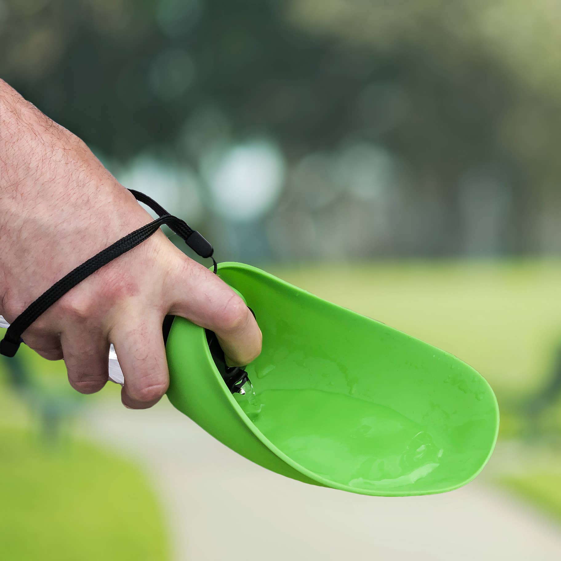 Flipo Group, Ltd. - Vente Gamelle – chat et chien - Bol Fold-A-Bowl 26 oz. Bouteille d'eau et bol portables pour animaux de compagnie7