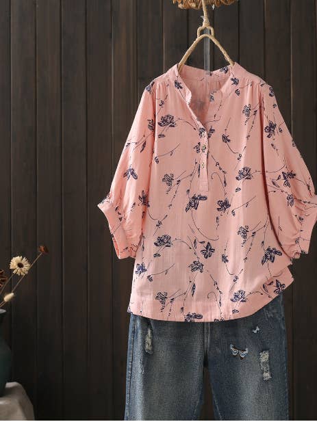 Whisper Mint – wholesale Blus - Dam – Damblus i bomullsgas med V-ringning och tryck1