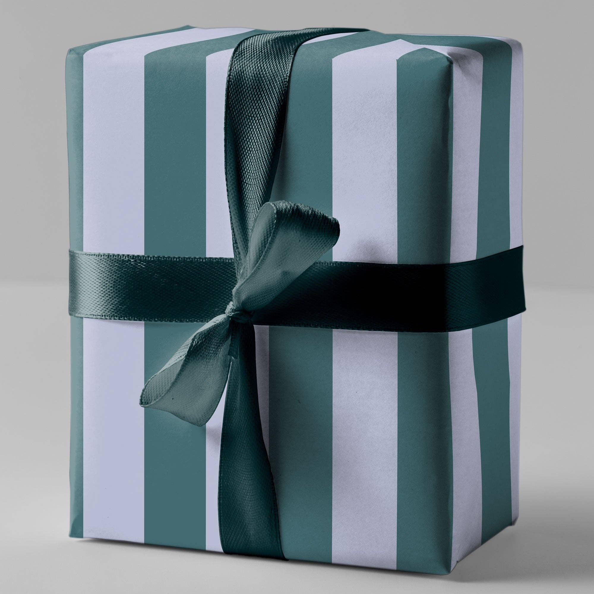 Naturbedacht – papel de embrulho por atacado – Papel de embrulho com listras verdes e lilás - n.º 2463