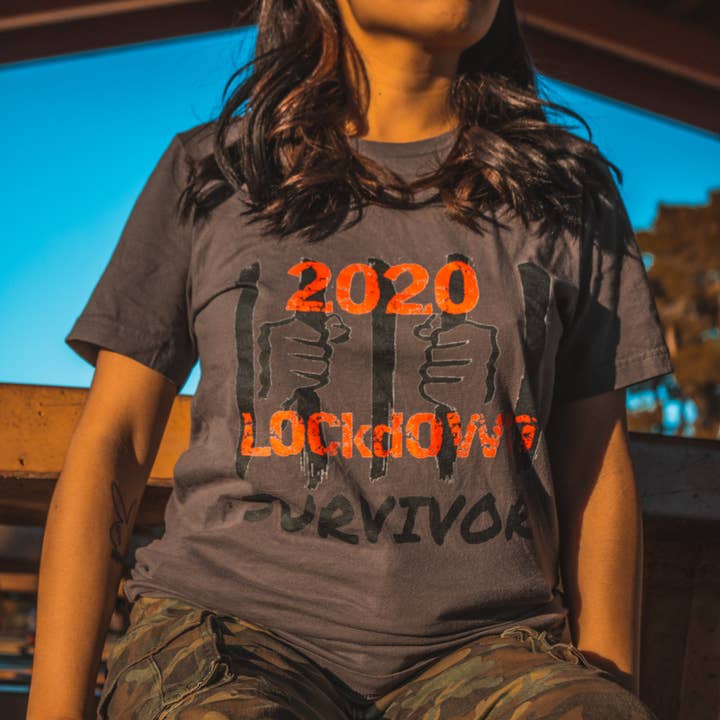 2020 Lockdown Survivor kortærmet T-shirt for engroshandel hos STFU