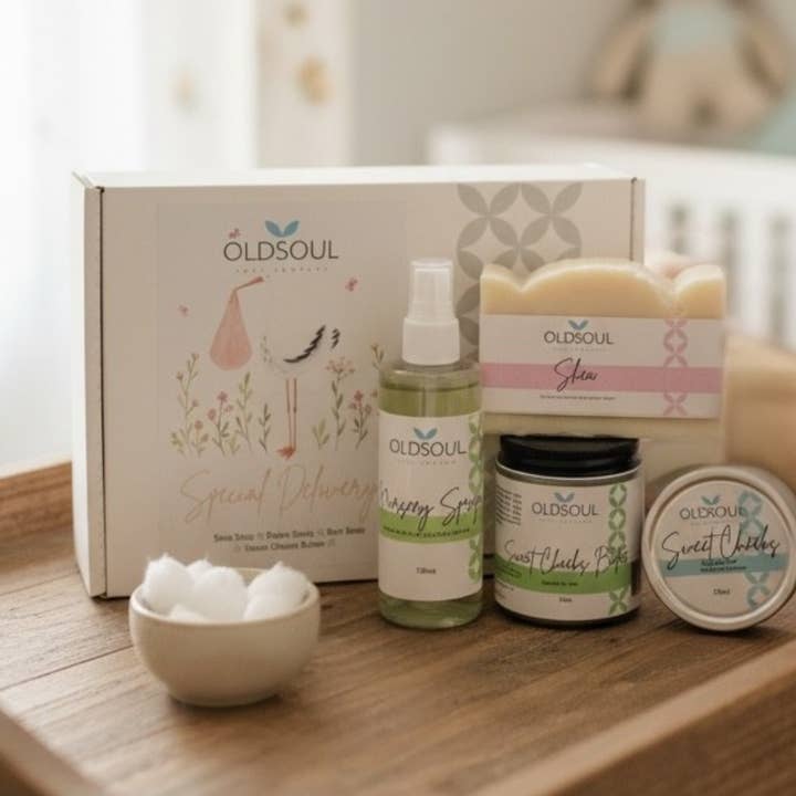 Scatola di consegna speciale per la vendita all'ingrosso da parte di Old Soul Soap Company Inc.