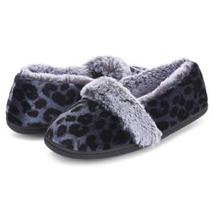 Purchase Wholesale animal slippers. Free Returns & Net 60 Terms on 