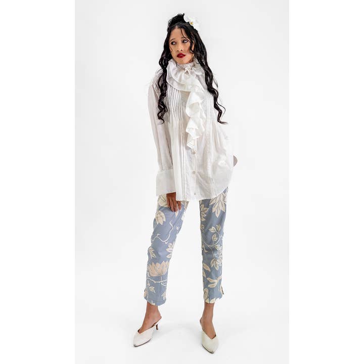 NEW | Organic Ruffle Shirt Cotton | White and other Purchase Wholesale moments katzenfutter. Free Returns & Net 60 Terms on Faire trending on Faire.