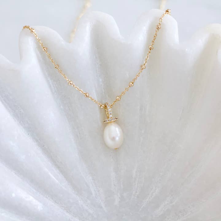 Mesa Blue - Wholesale Pendant/Charm Necklace - Zircon Bail Pearl Necklace