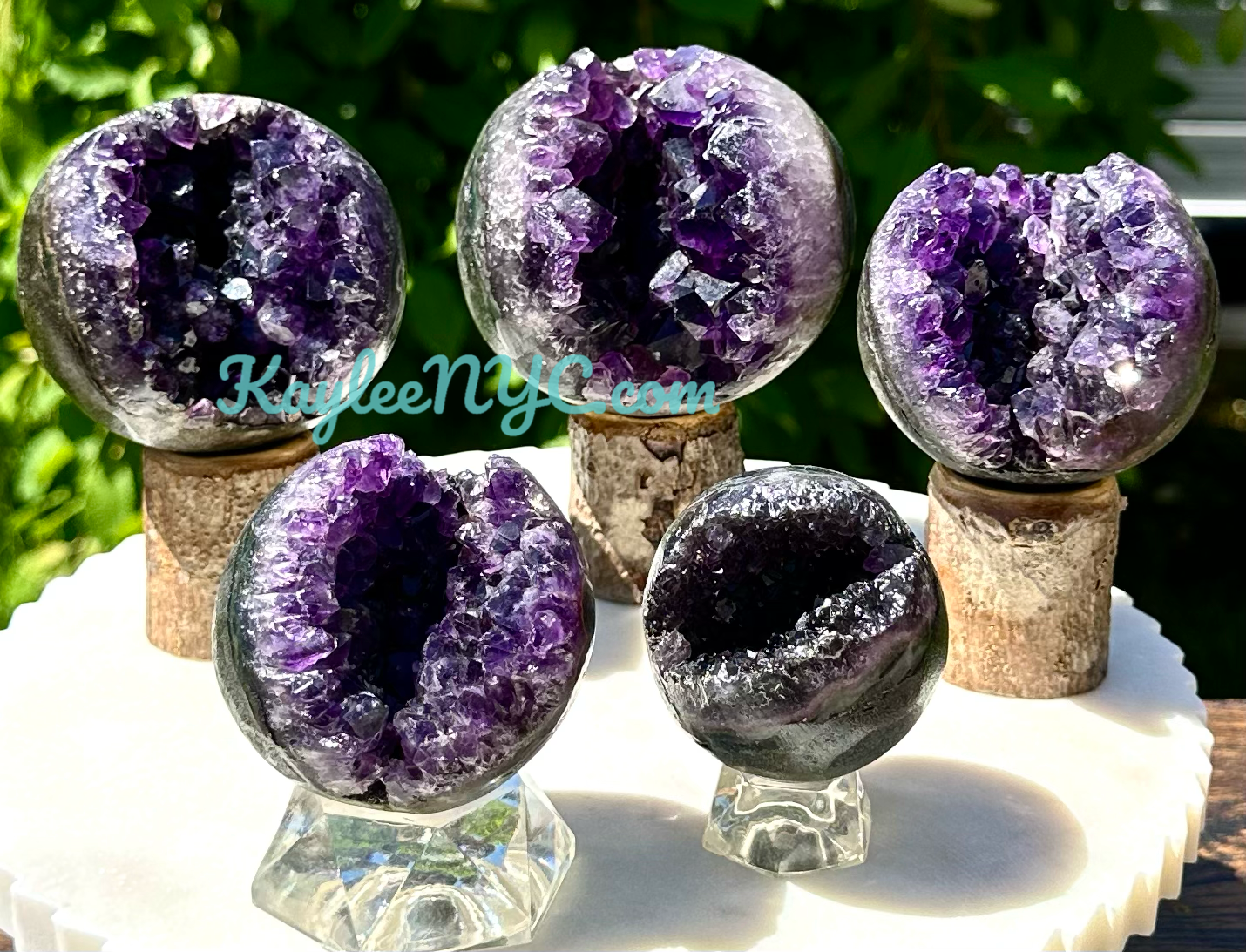 KayleeNYC - Wholesale Spiritual Stone/Crystal - Wholesale lot 6-10 Pcs Amethyst Spheres 4.3-4.5 lbs1