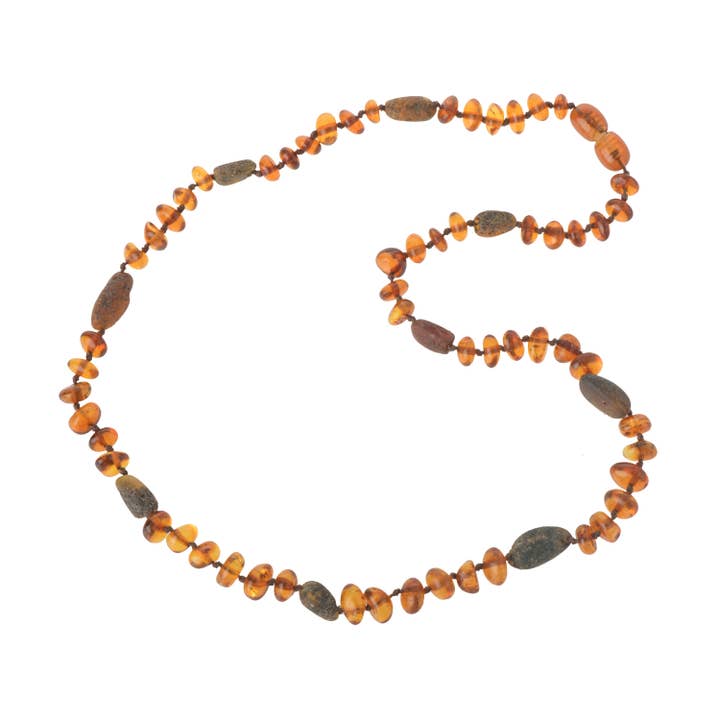 Collier de perles d'ambre polies cerise et vert olive et baroque pour adulte pour la vente par The Natural Amber