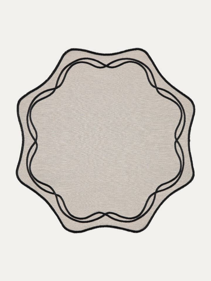 Set de table Alma, beige et noir pour la vente par Mariaida Home