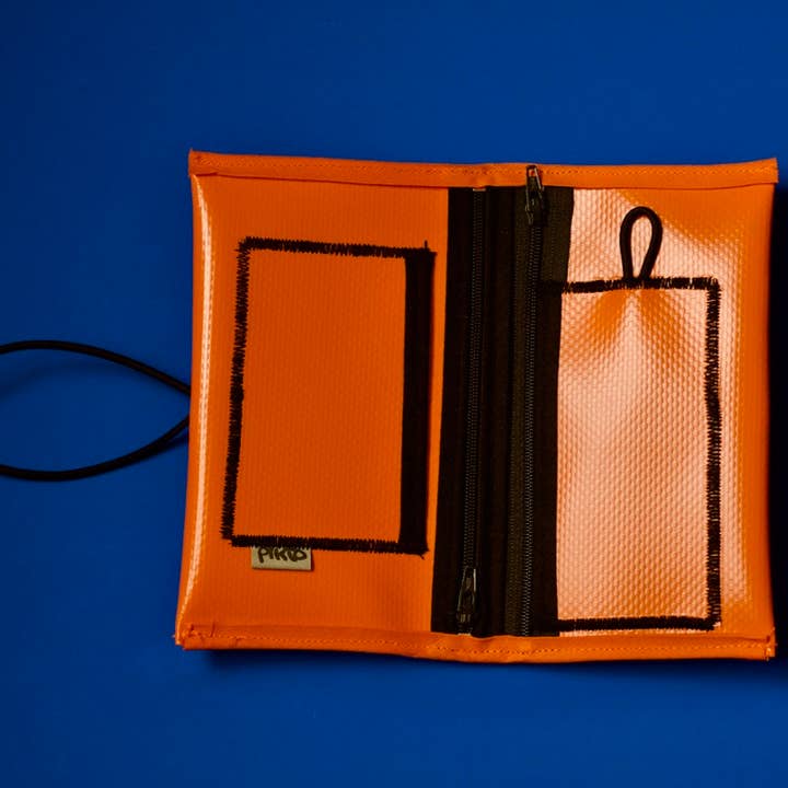 Pikto3000 – Großhandel Beutel – Unisex – Tabakbeutel Vielseitiges Portemonnaie — Wasserabweisend — Upcycling