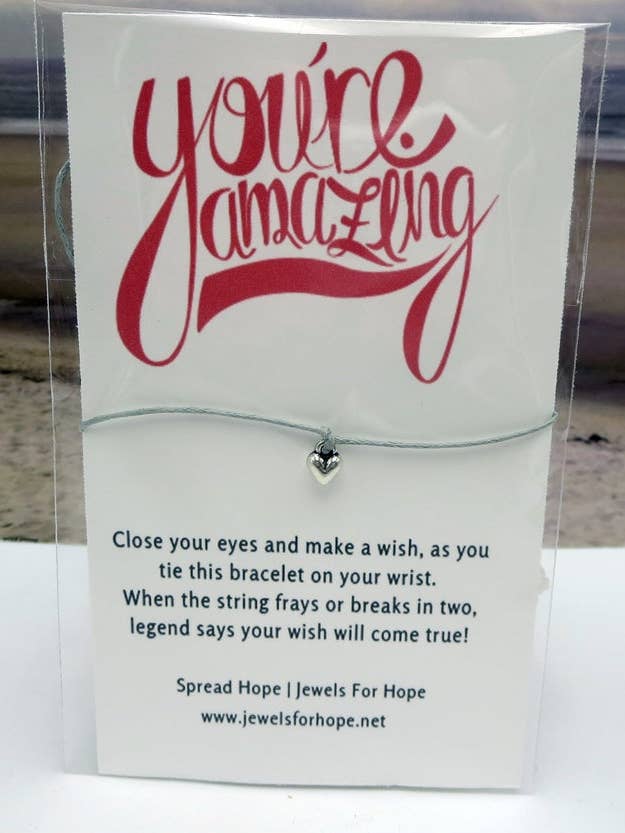 Braccialetto con ciondolo in argento You're Amazing per la vendita all'ingrosso da parte di Jewels For Hope