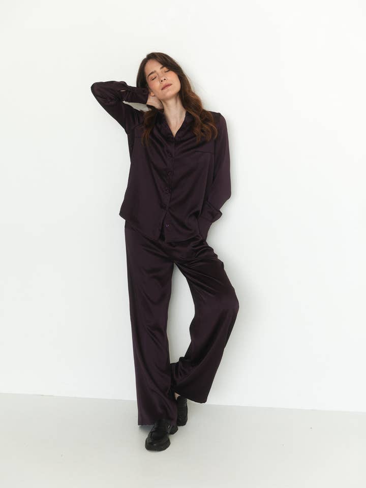 Elegante abito ampio color prugna per la vendita all'ingrosso da parte di Azuri Fashion Group