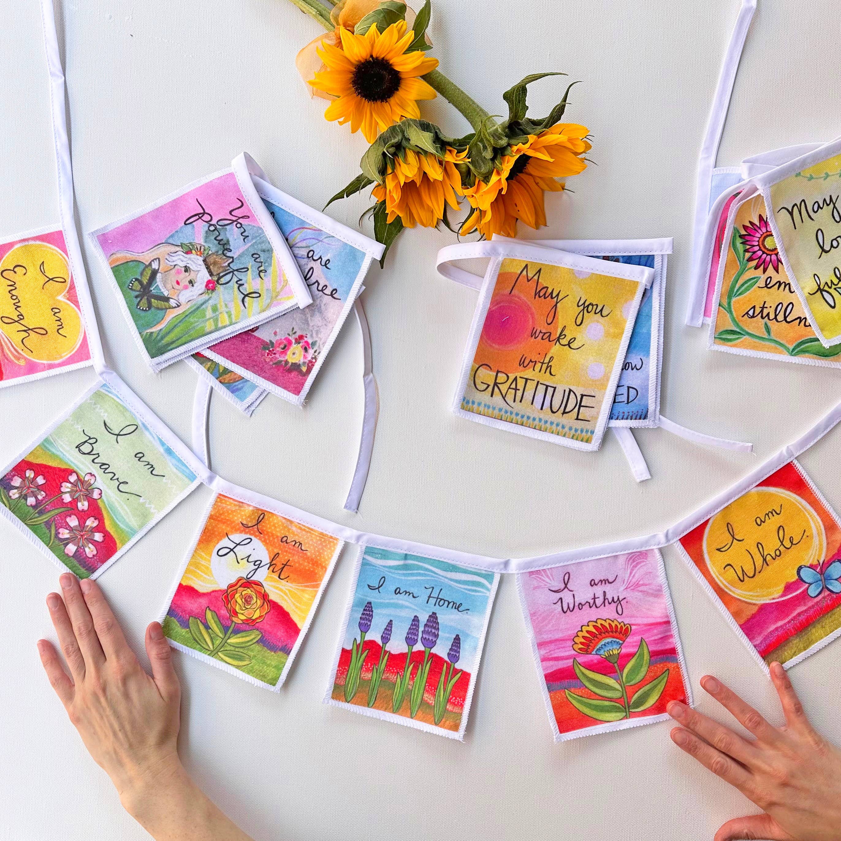 Lori Portka - Happiness Through Art – Großhandel Banner – Hoffe steigende Stoffbanner6