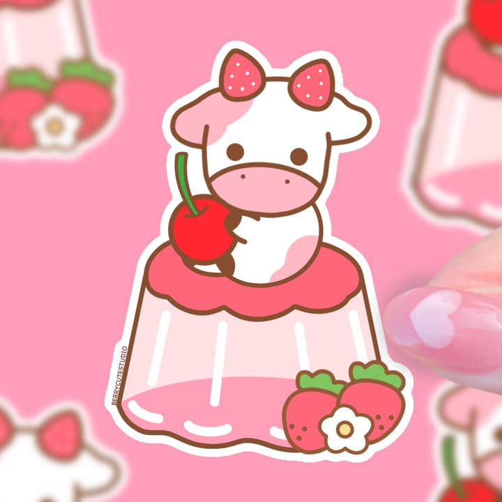 Autocollant en vinyle résistant aux intempéries - Vache à la fraise pour la vente par BerryCuteStudio