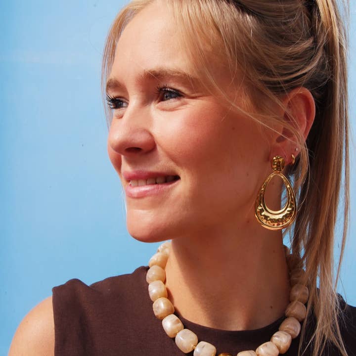 Bazou - Wholesale Beaded/pearl necklace - XL square bead necklace - beige1