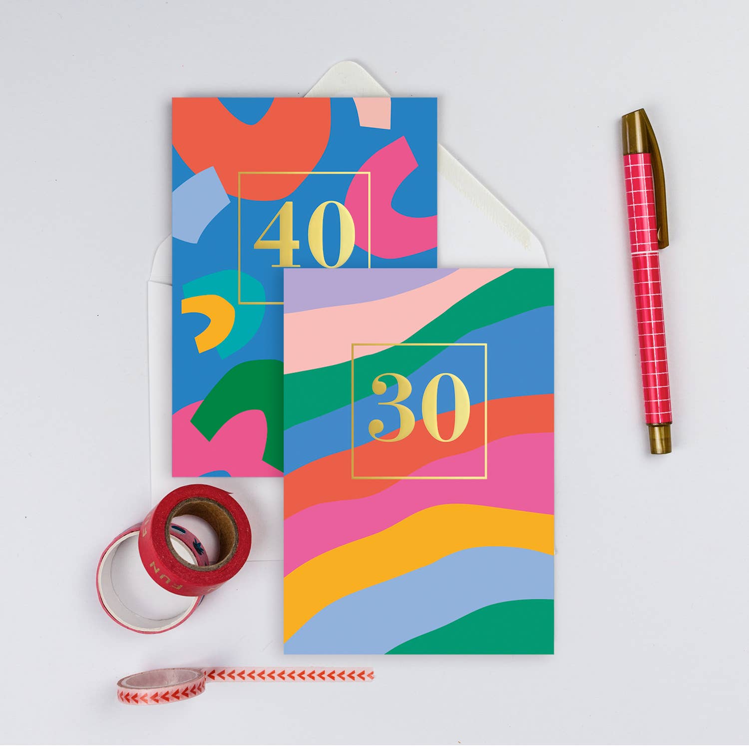 Mifkins – wholesale Birthday card – Vibrant Striped 30th Birthday Card with Gold Foil Number4