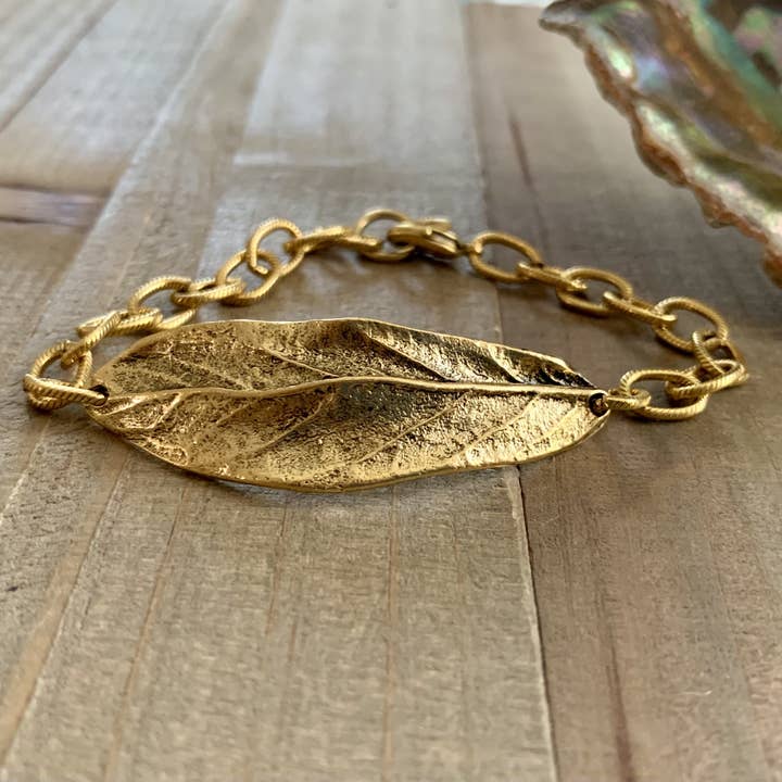 Nellie Pratt Artisan Jewelry - Wholesale Charm/Dangle Bracelet - Nature Chic- boho leaf bracelet on gold chain