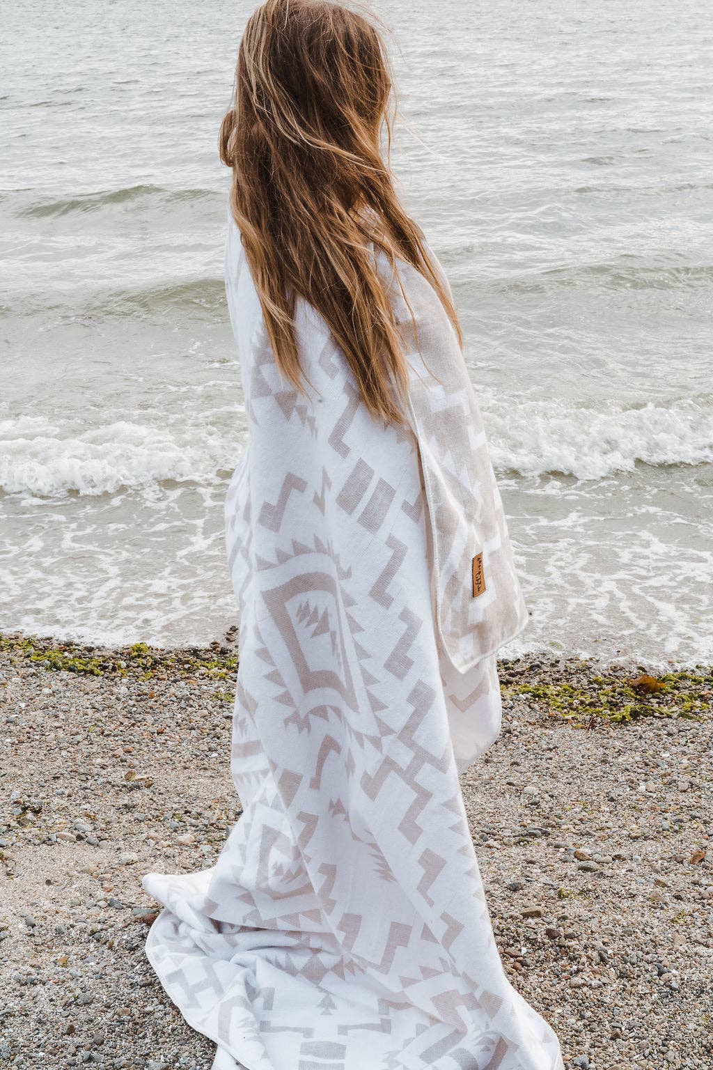 Wylde Brigade - Wholesale Throw Blanket - Coca Aztec Reversible Blanket5