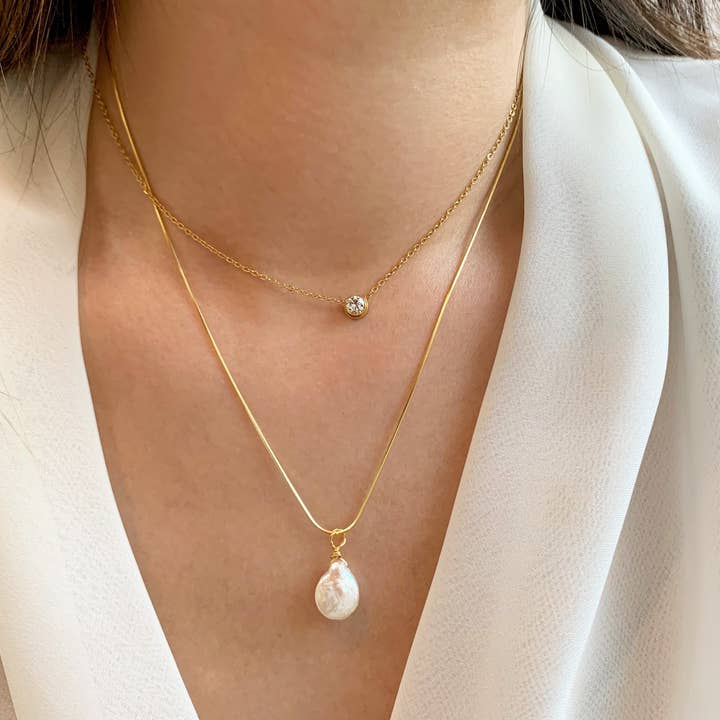 ARIEL PEARL PENDANT NECKLACE - JUNE BIRTHSTONE for wholesale by MAI DESIREE