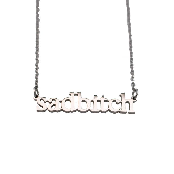 Collana ritagliata con cagna triste per la vendita all'ingrosso da parte di Babe co. (formerly Metal Marvels)