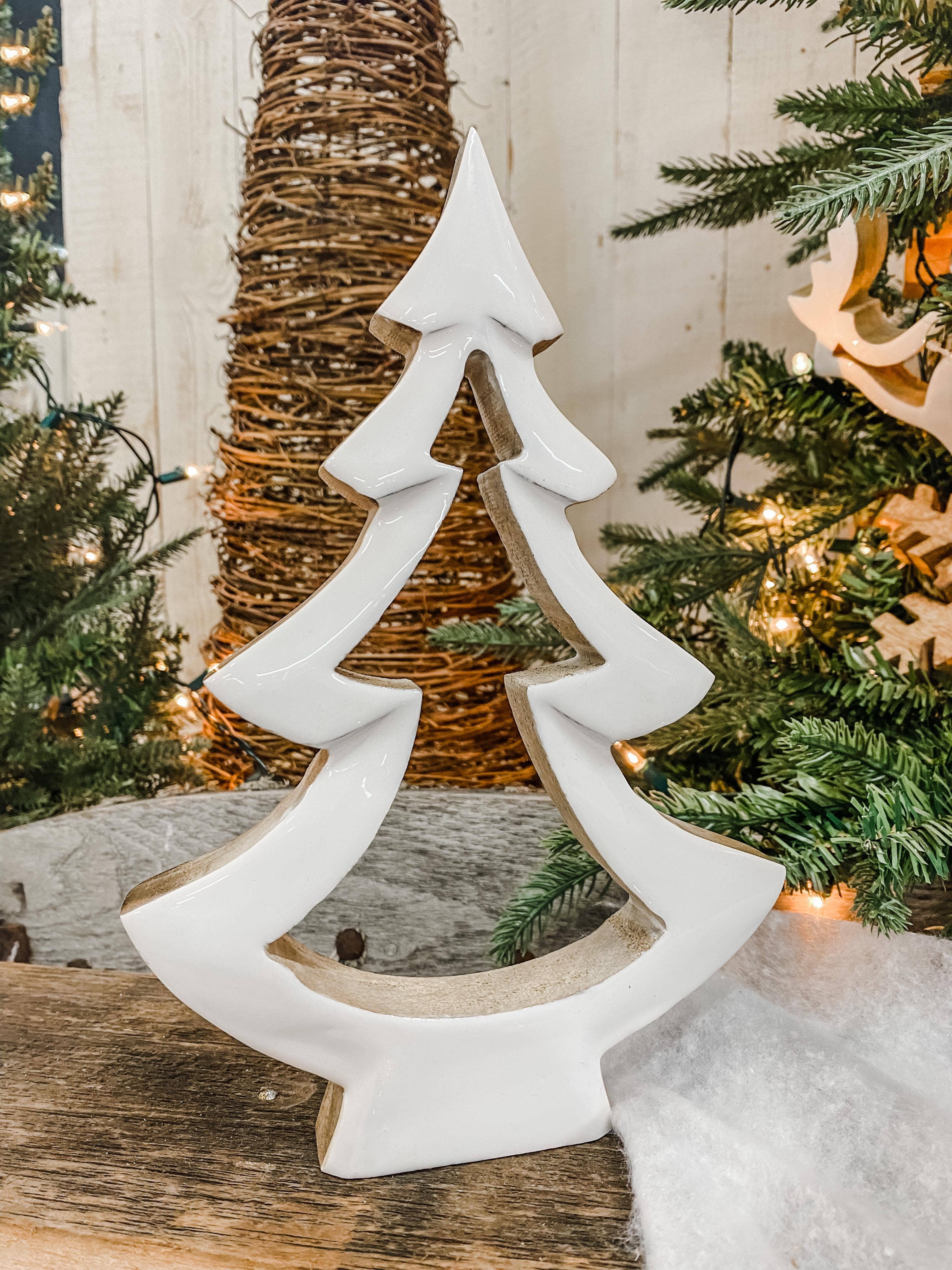 Wholesale Home Decor – Engroshandel Julepynt – Træ hule træ m/hvid emalje 9x12in3