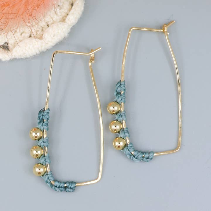 Orecchini a Cerchio Rettangolari Blu | Oro Riempito | Fatto a Mano USA per la vendita all'ingrosso da parte di The Stitch Alliance