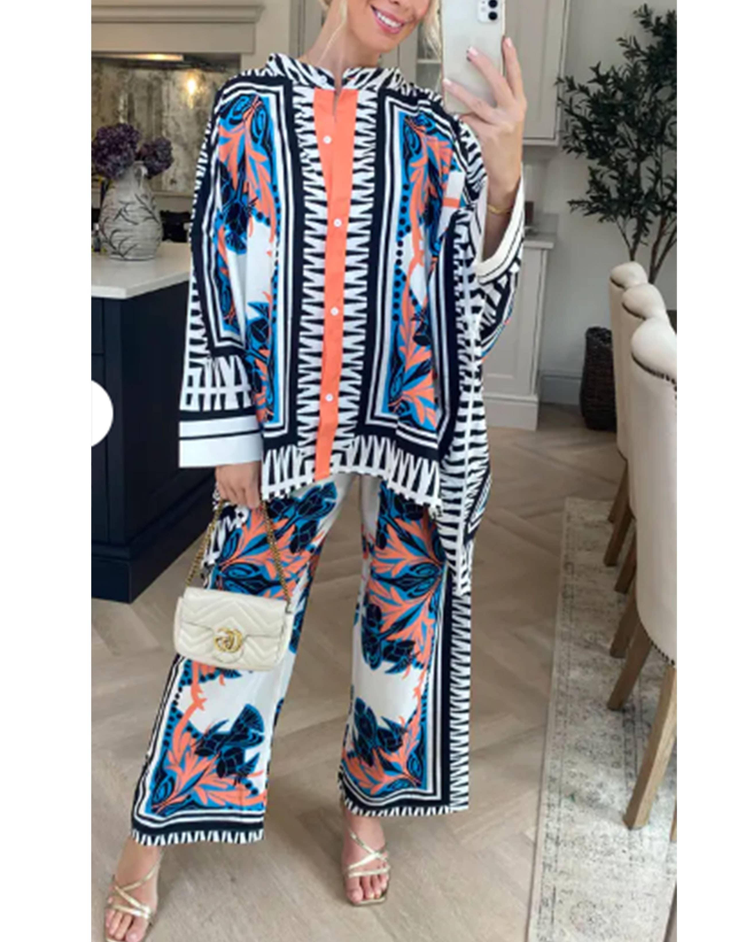 CY FASHION. LONDON – wholesale Shirt – Women’s – Floral and Leaves Print Oversized shirt 3