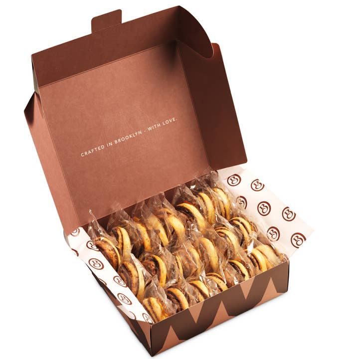 Lovery - Wholesale Biscuit - Family Gifts for Christmas, 20pc Chocolate Croissants1