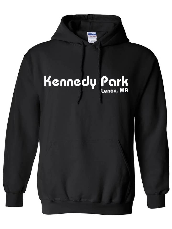 Sweat à capuche Kennedy Park Lenox MA (taille S-3XL, 1-99ct.) pour la vente par 413 Shirts