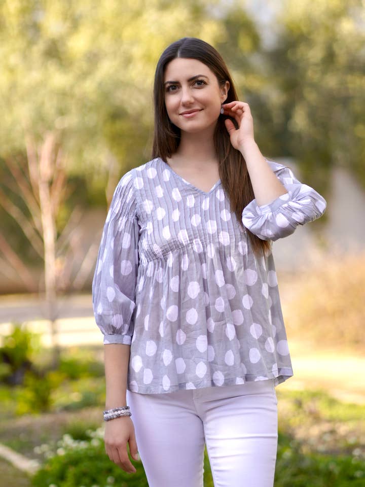 Alya blouse met stippen voor wholesale door Dolma