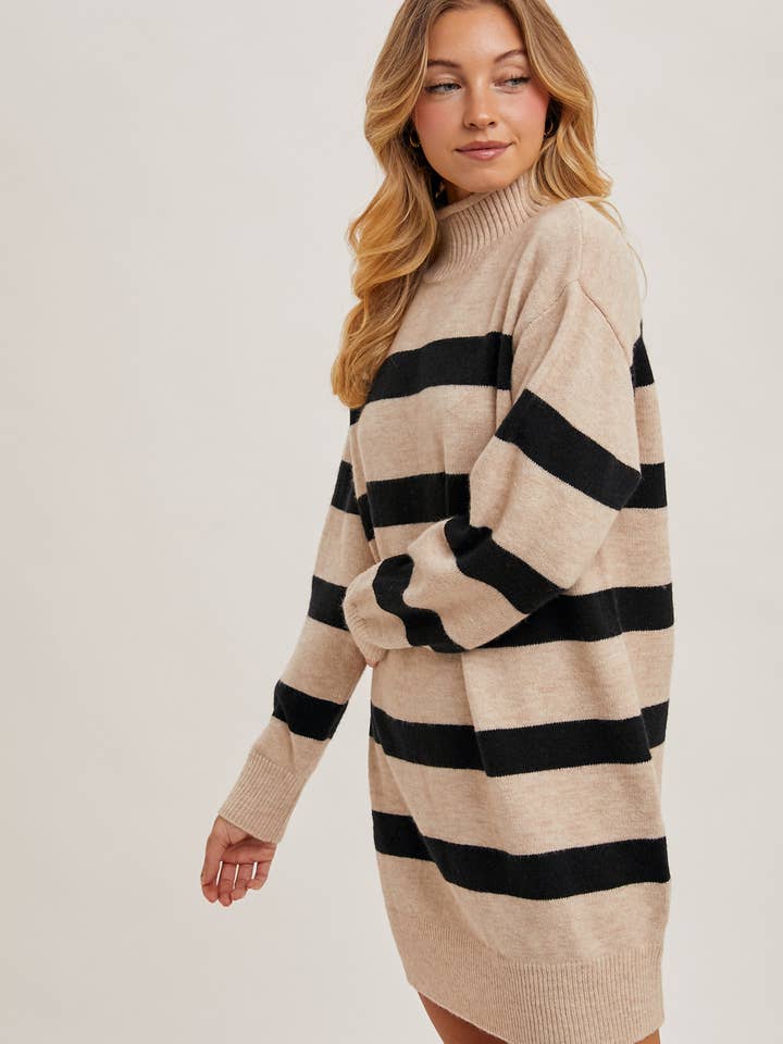 Bluivy - Venta al por mayor Vestido - Mujer - VESTIDO TIPO JERSEY DE PUNTO A RAYAS CON CUELLO ALTO