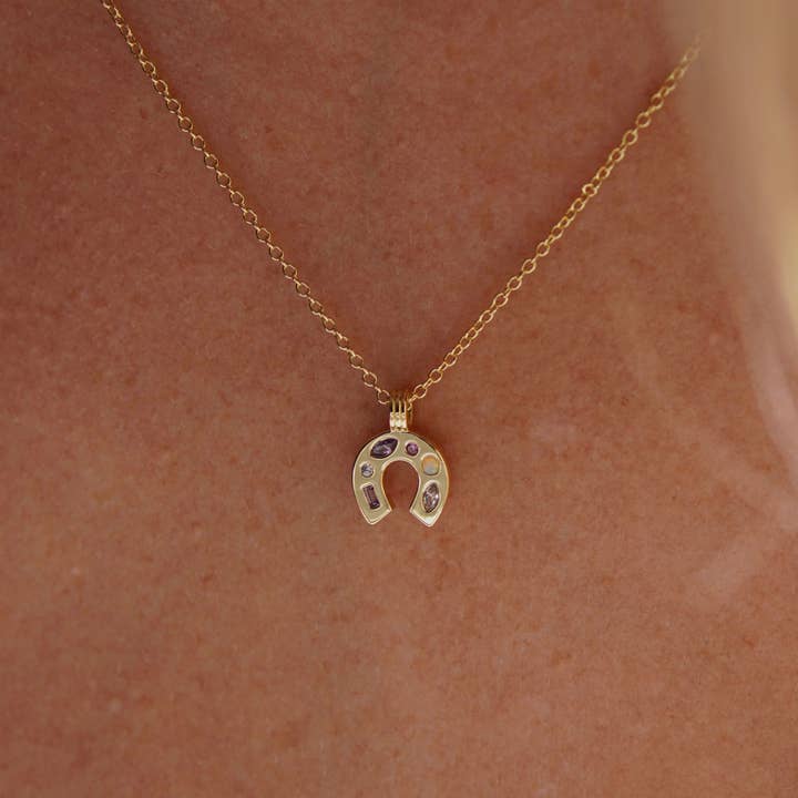 Junk Jewels Ltd - Wholesale Pendant/Charm Necklace - Mini Lucky Charm Necklace