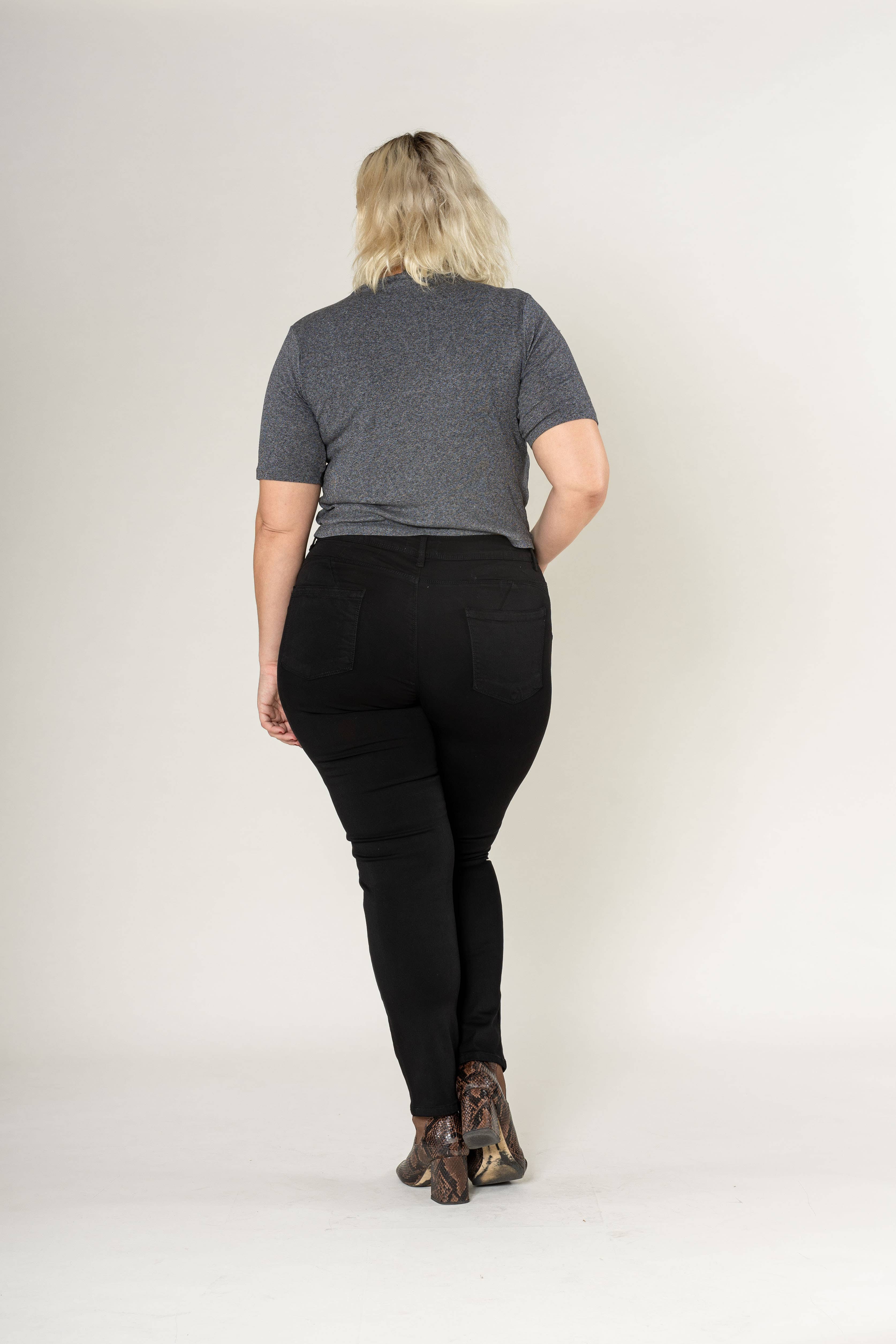 Nina Carter - Wholesale Pants - Women's - Curve Plus Size Ultra Comfort and Stretch Push Up P6113