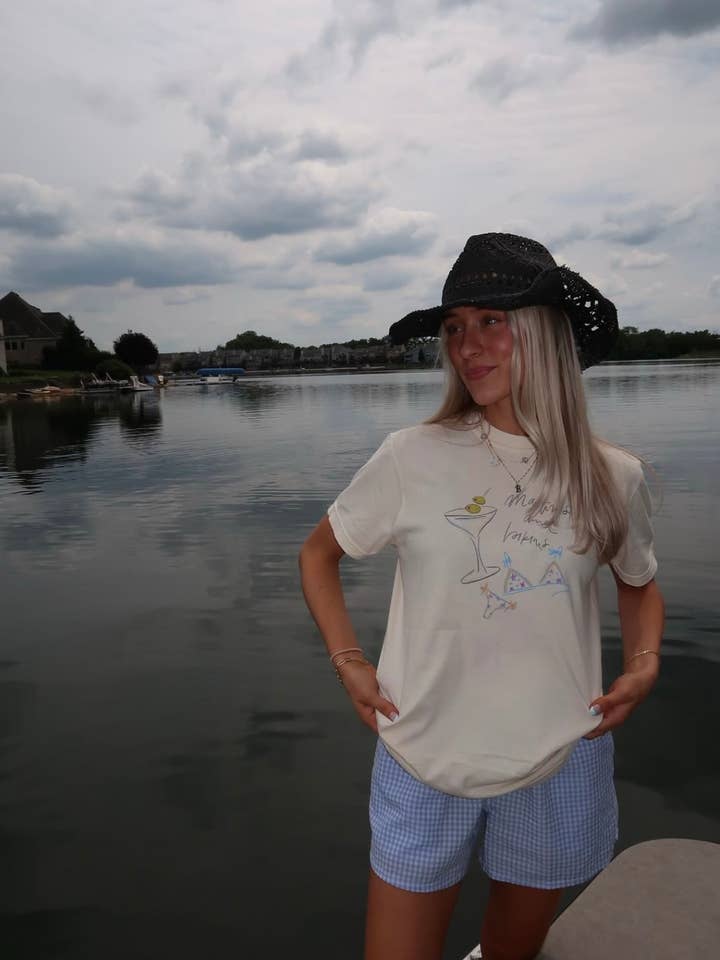 Sunday Violets - Vendita all'ingrosso Maglietta serigrafata - Donna - T-shirt Martinis & Bikinis Premium7