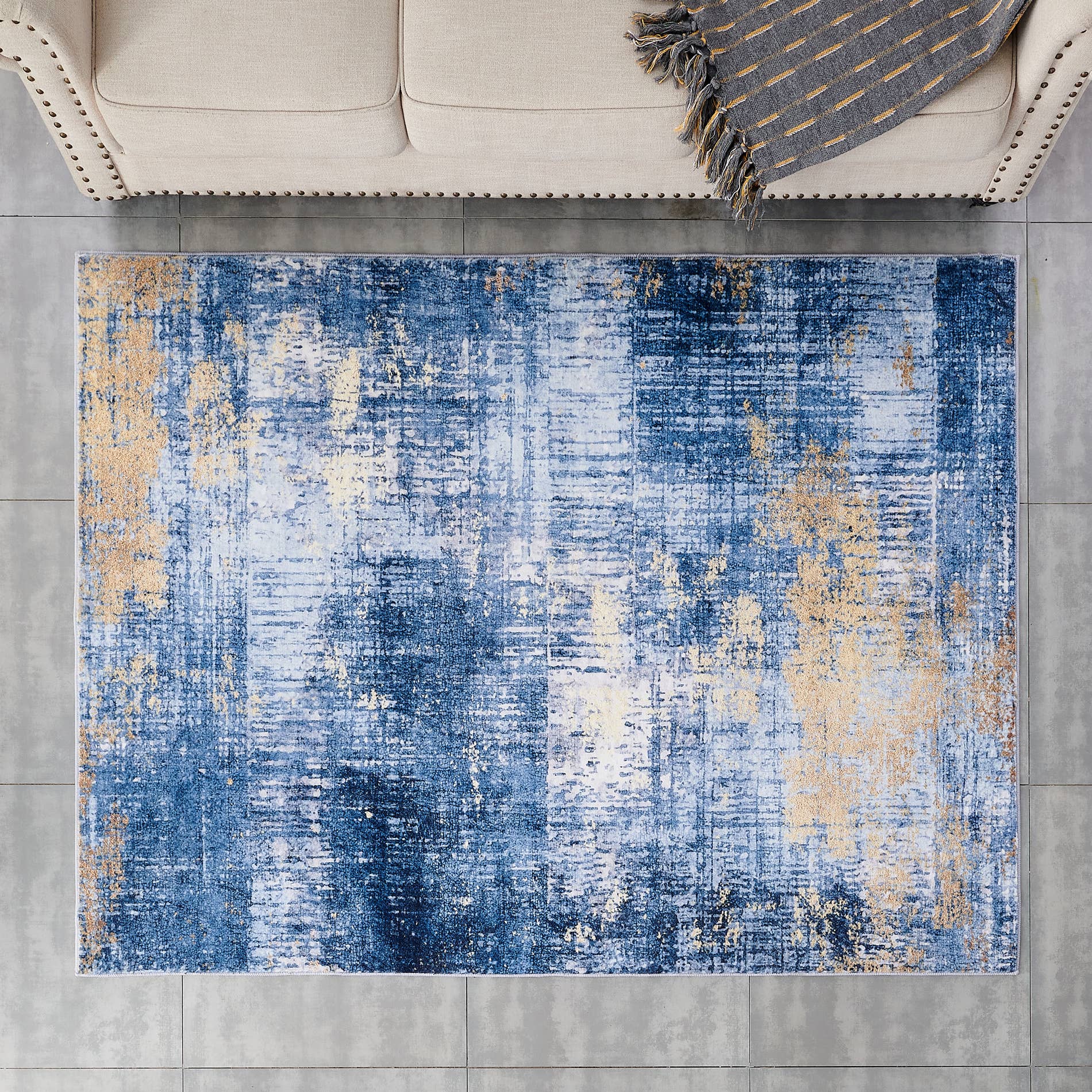 Amazing Rugs – Großhandel Teppichvorleger – Zara Abstract Design, maschinenwaschbarer Teppich in Blau und Gold7