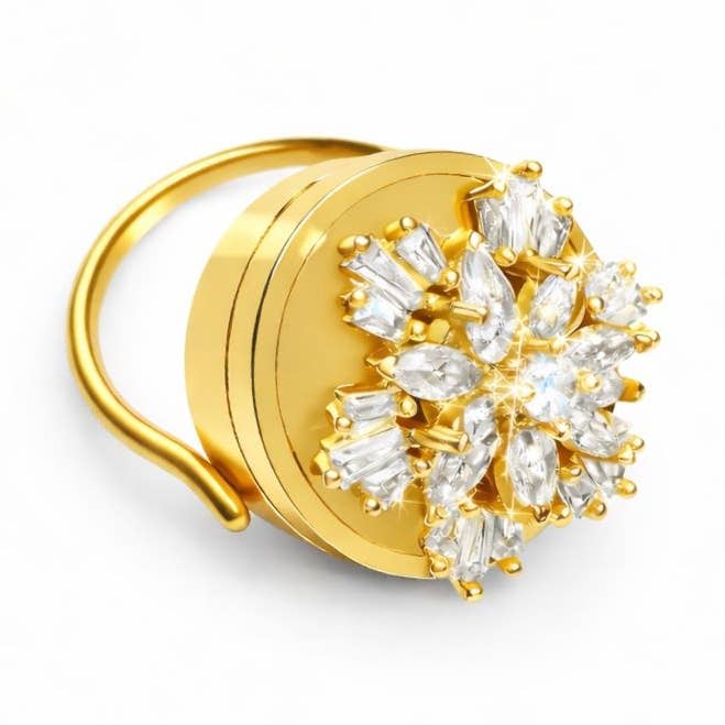 Spinner Lip Balm Ring in 14K Gold for wholesale by Get Balmy - USA