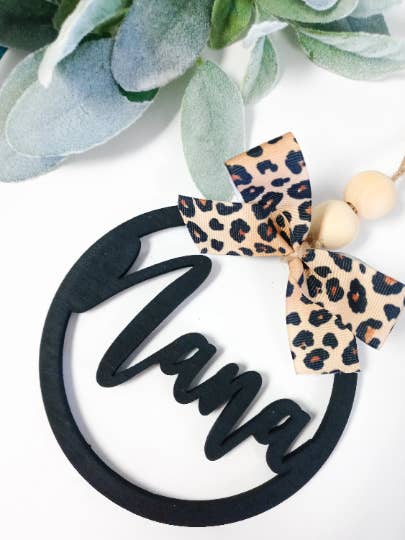 Breloque de voiture Nana pour la vente par The Rustic Charm