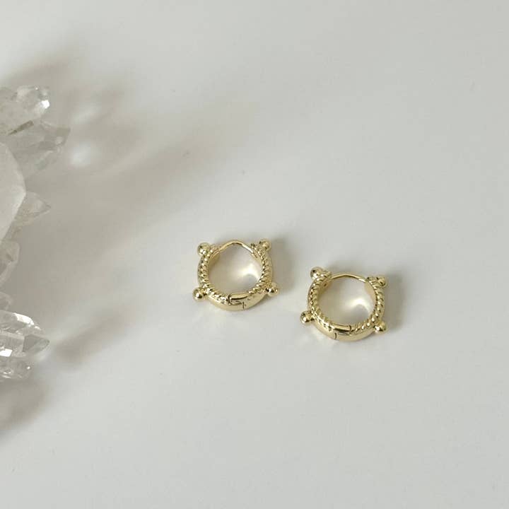 Tramps+Thieves - Wholesale Huggie Earrings - Nomi Hoops2