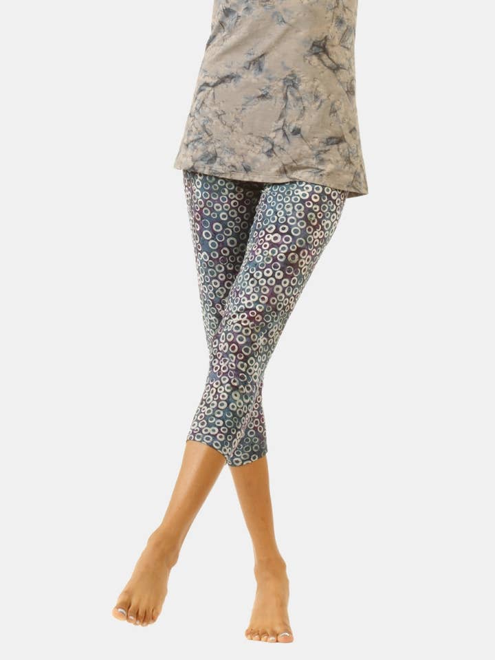 Hands To Hearts - Wholesale Athletic/Lounge Leggings - Women's - Batik Crop Leggings13