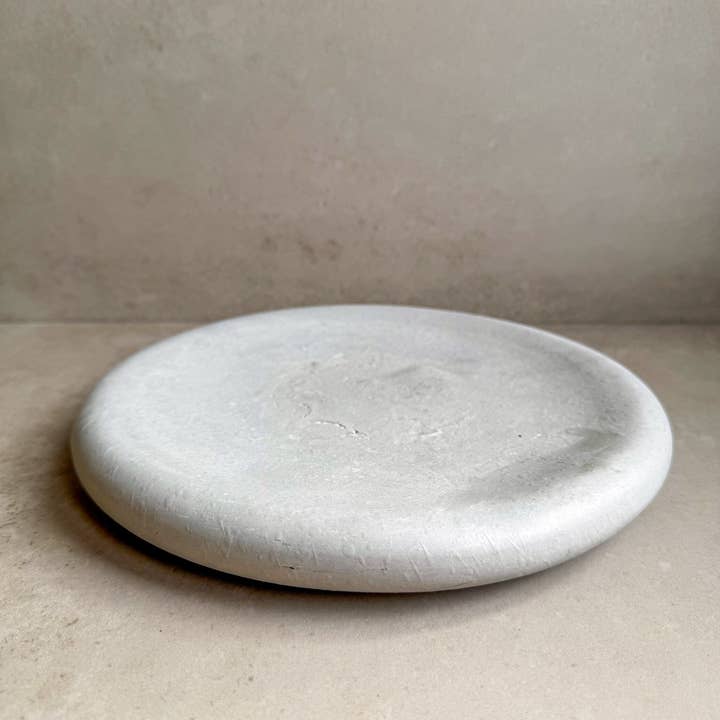 Minimal Loot Design – Engroshandel Smykkeskål – PEBBLE-BAKKE, Chunky Jewellery Display, Cementpyntebakke, Dekorativ betonbakke, Japandi-indretning, Minimalistisk Catchall, Stor håndvask