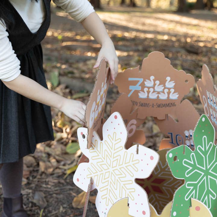 Paper Pops - Wholesale Artificial Christmas tree - Christmas Tree Build & Play Kit 1.3m4