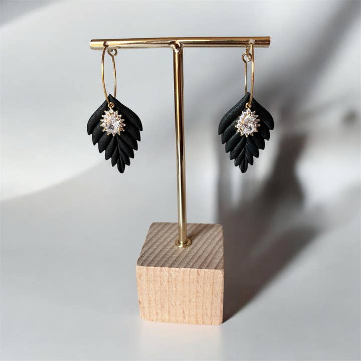 MYSTIC NOIR LEAF HOOPS - Handmade Leaf Earrings for wholesale by DUESTELLE ITALIA