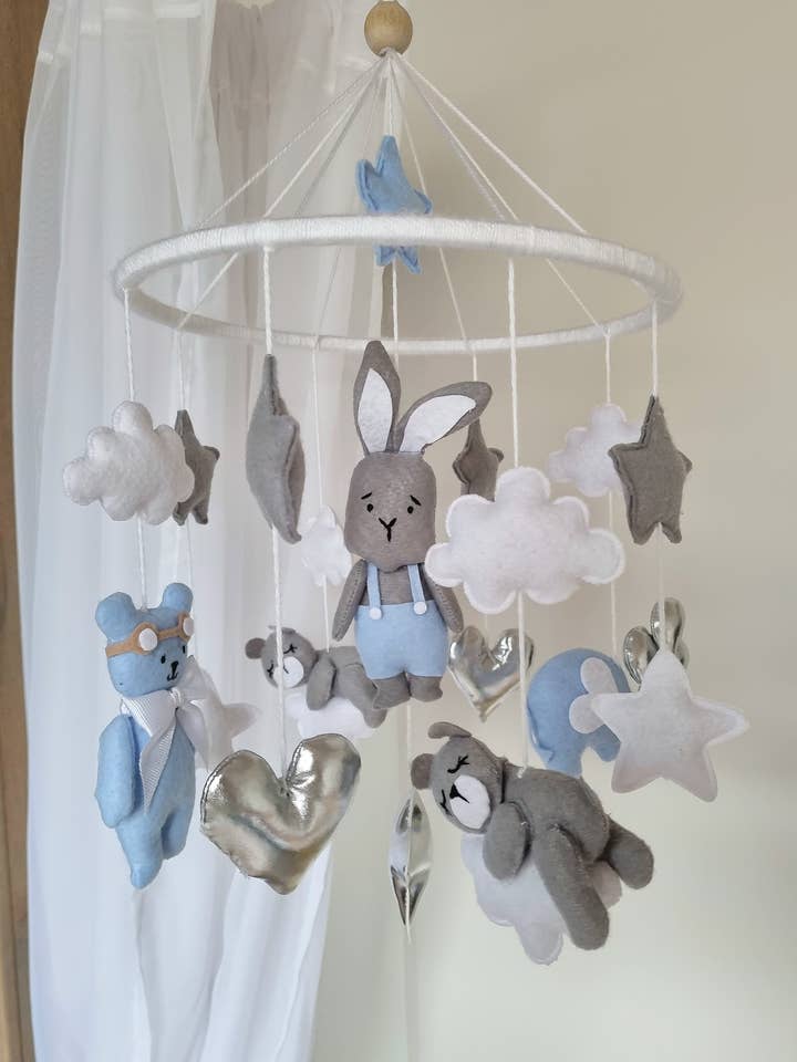 Baby Mobile kleiner Hase blau für den Großhandel von Teddi Bebe