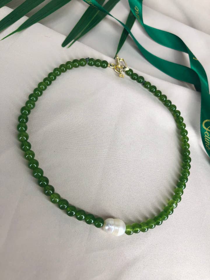 Authentische Halskette aus Nephrit-Jade für den Sommer für den Großhandel von Feline Jewelry Studio Universe