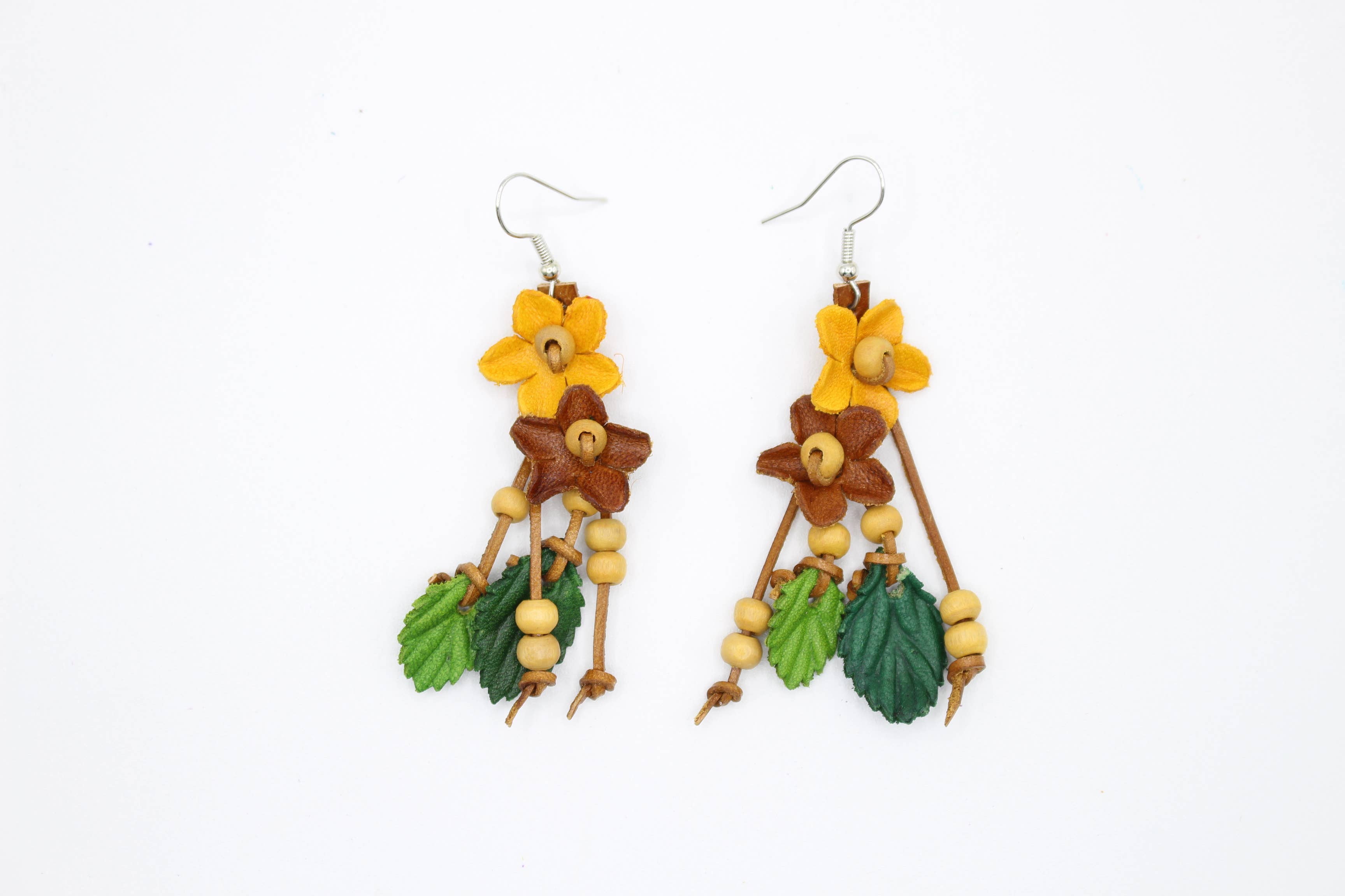 Sunflower Handmade leather inc - Venta al por mayor Pendientes colgantes - pendientes de piel con flores, colores surtidos8